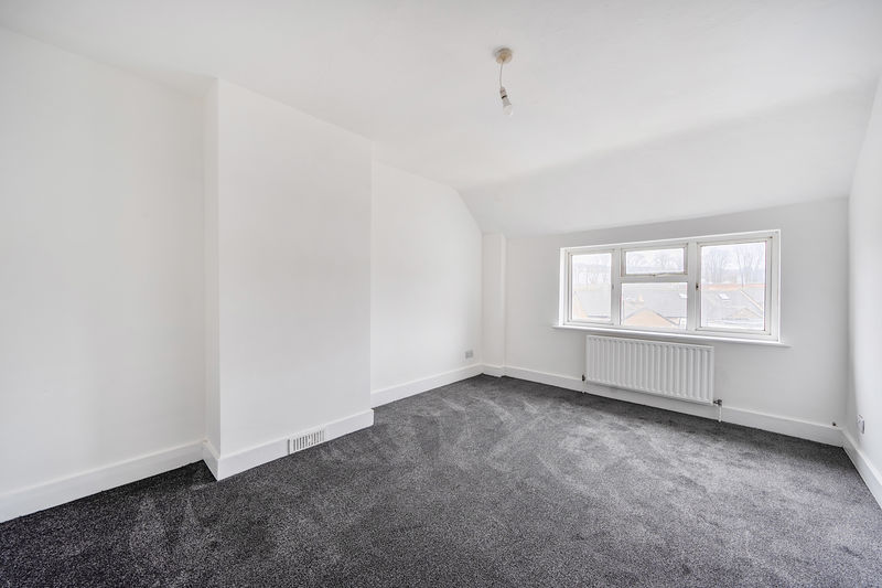 Bedroom- click for photo gallery